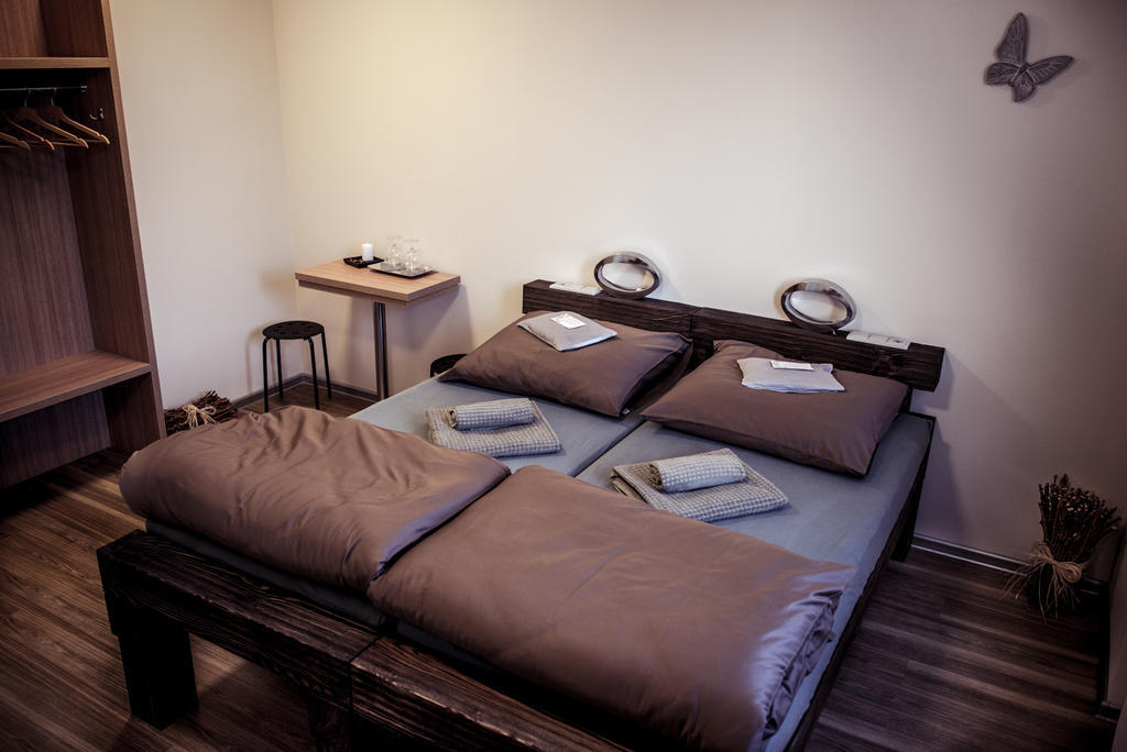 Penzion Vino Hruska Veselí nad Moravou Room photo